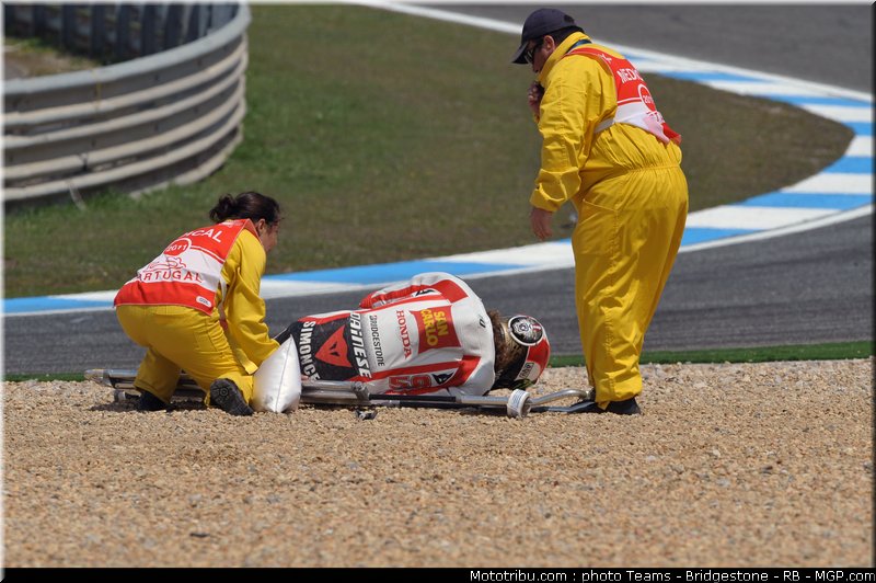 motogp_simoncelli_42_portugal_2011_estoril