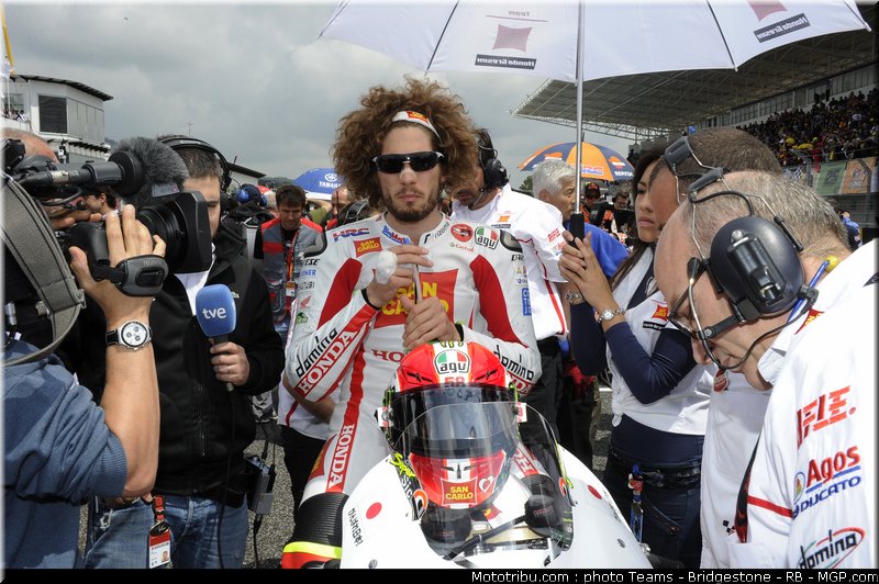 motogp_simoncelli_43_portugal_2011_estoril