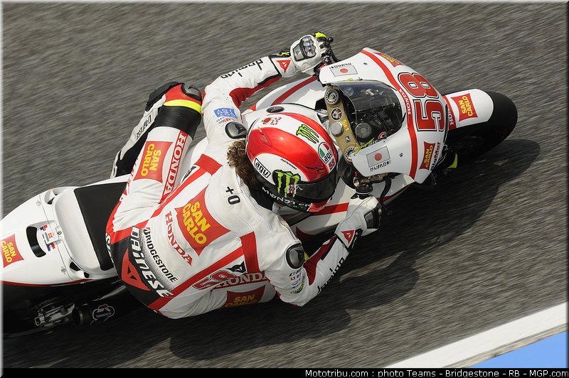motogp_simoncelli_46_portugal_2011_estoril