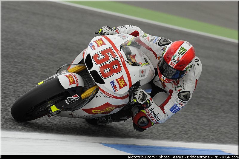motogp_simoncelli_47_portugal_2011_estoril