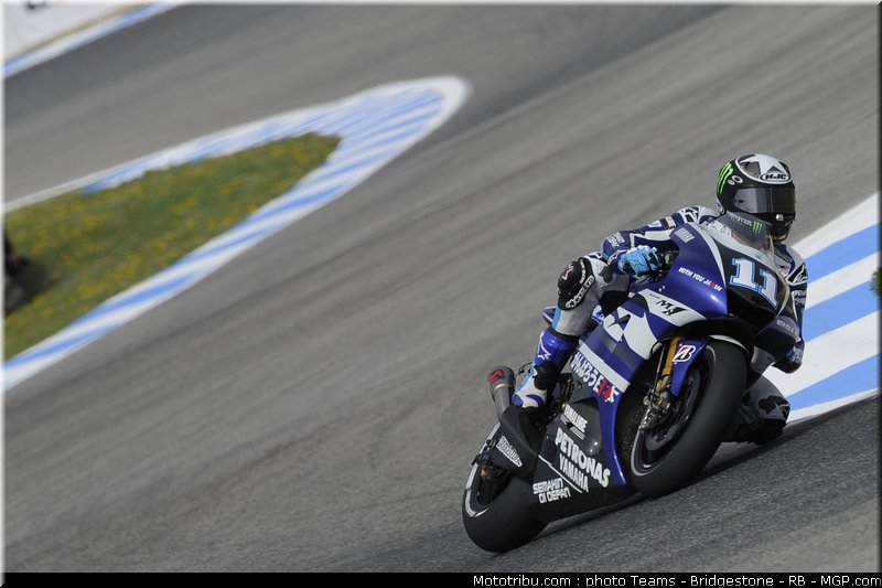 motogp_spies_03_portugal_2011_estoril