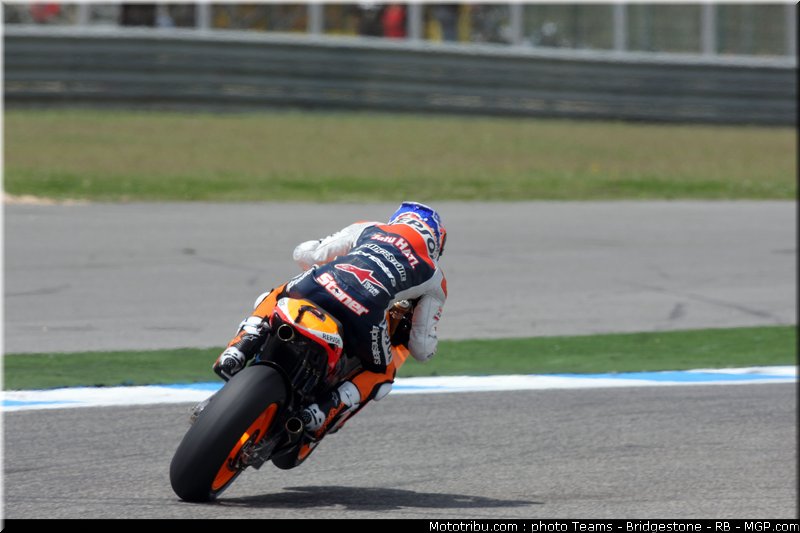motogp_stoner_15_portugal_2011_estoril