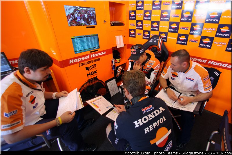 motogp_stoner_21_portugal_2011_estoril
