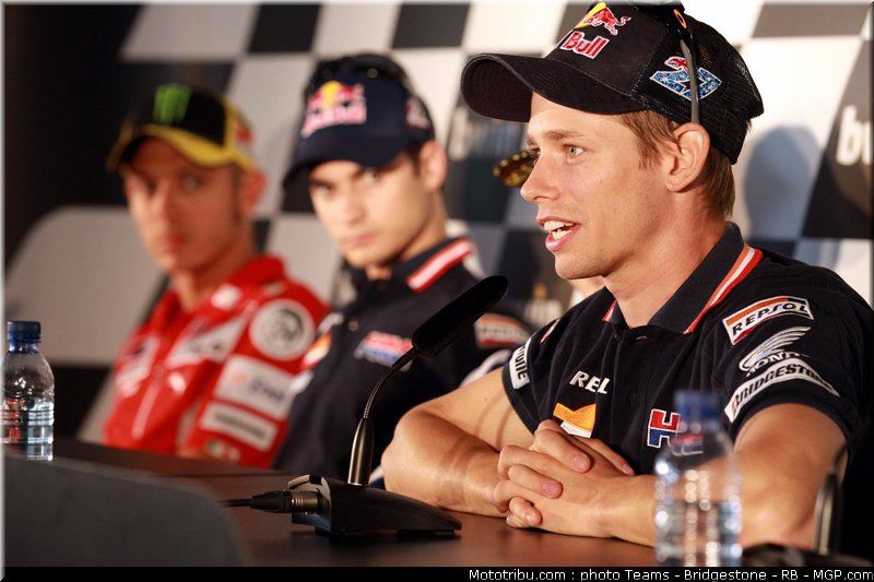 motogp_stoner_29_portugal_2011_estoril