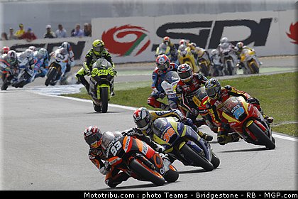 moto2_001_portugal_2011_estoril.jpg