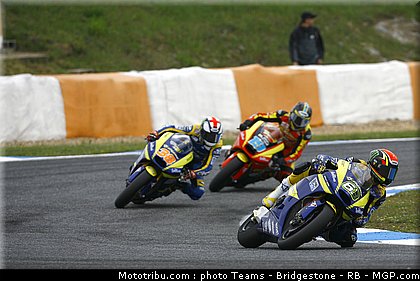 moto2_014_portugal_2011_estoril.jpg