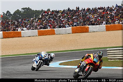 moto2_024_portugal_2011_estoril.jpg