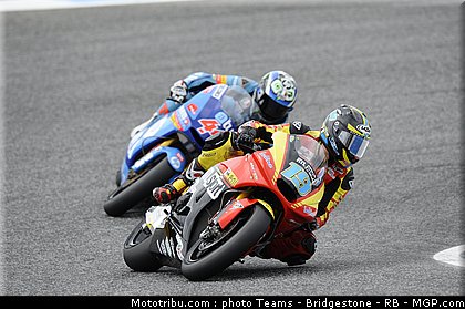 moto2_026_portugal_2011_estoril.jpg