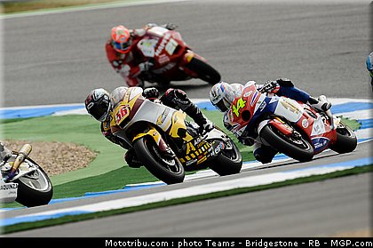 moto2_034_portugal_2011_estoril.jpg