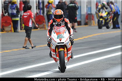moto2_bradl_08_portugal_2011_estoril.jpg