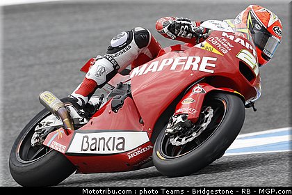 moto2_fores_1_portugal_2011_estoril.jpg