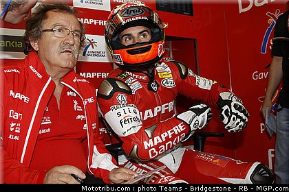moto2_fores_7_portugal_2011_estoril.jpg