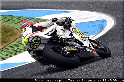 moto2_pirro_17_portugal_2011_estoril.jpg