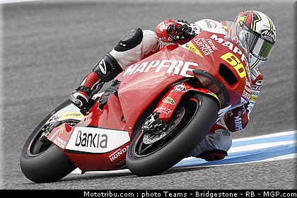 moto2_simon_1_portugal_2011_estoril.jpg