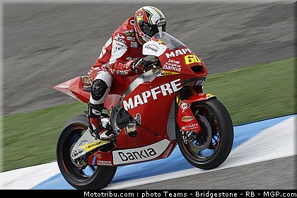moto2_simon_4_portugal_2011_estoril.jpg