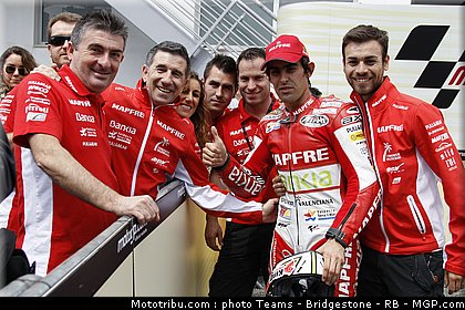 moto2_simon_9_portugal_2011_estoril.jpg