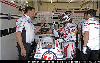 moto2_takahashi_04_portugal_2011_estoril.jpg