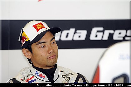 motogp_aoyama_10_portugal_2011_estoril.jpg
