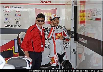 motogp_aoyama_12_portugal_2011_estoril.jpg