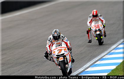 motogp_aoyama_16_portugal_2011_estoril.jpg