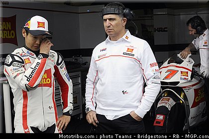 motogp_aoyama_18_portugal_2011_estoril.jpg