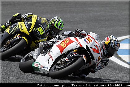 motogp_aoyama_27_portugal_2011_estoril.jpg