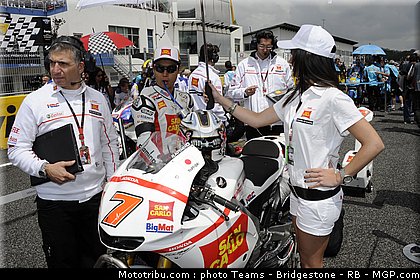 motogp_aoyama_28_portugal_2011_estoril.jpg