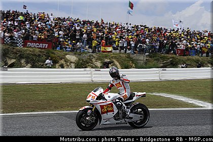 motogp_aoyama_34_portugal_2011_estoril.jpg