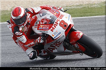 motogp_barbera_19_portugal_2011_estoril.jpg