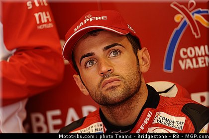 motogp_barbera_21_portugal_2011_estoril.jpg