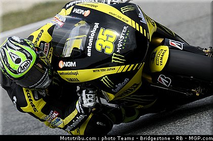 motogp_crutchlow_01_portugal_2011_estoril.jpg