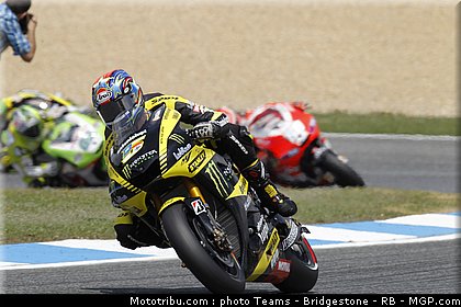 motogp_edwards_19_portugal_2011_estoril.jpg