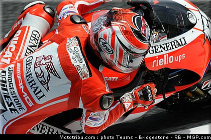 motogp_hayden_02_portugal_2011_estoril.JPG