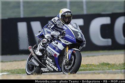 motogp_lorenzo_03_portugal_2011_estoril.jpg