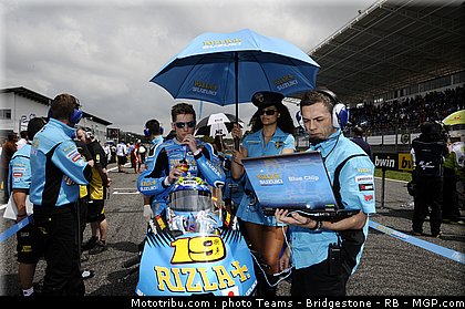 motogp_pitbabe_18_portugal_2011_estoril.jpg