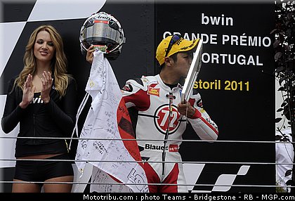 motogp_pitbabe_19_portugal_2011_estoril.jpg