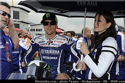 motogp_pitbabe_31_portugal_2011_estoril.jpg