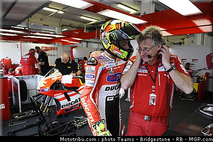 motogp_rossi_11_portugal_2011_estoril.JPG