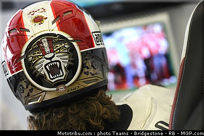 motogp_simoncelli_06_portugal_2011_estoril.jpg