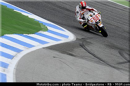 motogp_simoncelli_22_portugal_2011_estoril.jpg