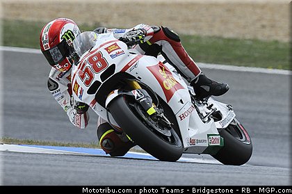 motogp_simoncelli_25_portugal_2011_estoril.jpg