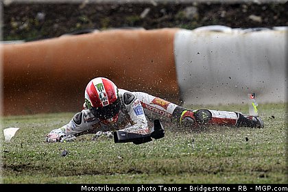motogp_simoncelli_28_portugal_2011_estoril.jpg