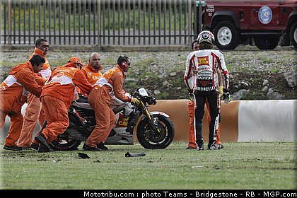 motogp_simoncelli_29_portugal_2011_estoril.jpg