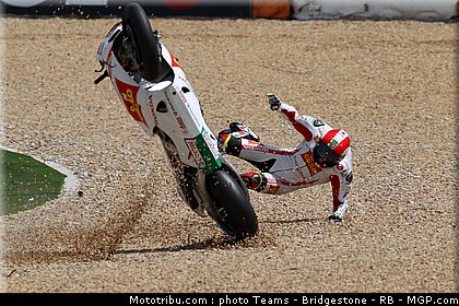 motogp_simoncelli_37_portugal_2011_estoril.jpg