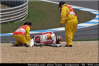 motogp_simoncelli_42_portugal_2011_estoril.jpg