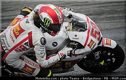 motogp_simoncelli_44_portugal_2011_estoril.jpg
