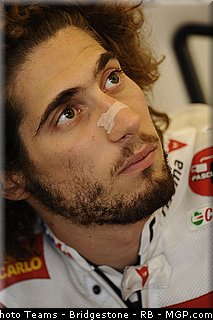 motogp_simoncelli_48_portugal_2011_estoril.jpg