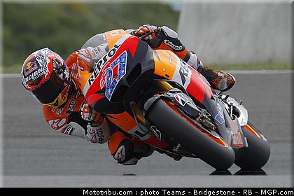 motogp_stoner_07_portugal_2011_estoril.jpg