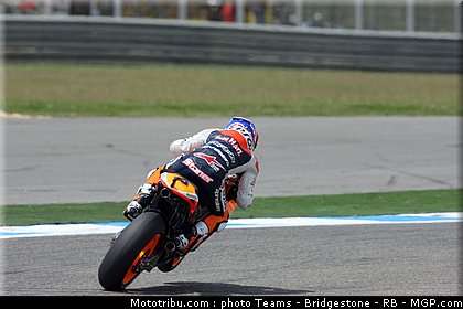 motogp_stoner_15_portugal_2011_estoril.jpg