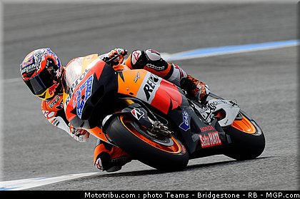 motogp_stoner_24_portugal_2011_estoril.jpg